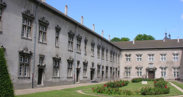 Restauration et restructuration de l'ancienne université (XVIIéme (…)