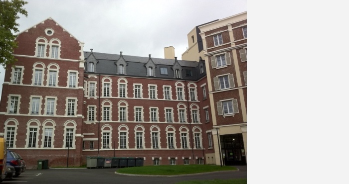 Arras - Clinique Bon Secours (1900) reconversion en logements et équipements